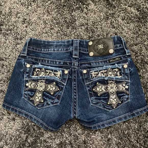 Y2K Personal Gothic Art Pattern Embroidery Decoration Low Waist Mini Denim Shorts Womens Sexy Slim Casual Short Skirt X250312