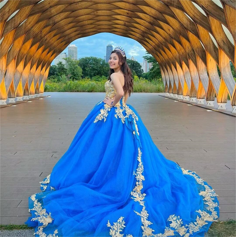 Ball Gown Quinceanera Dresses Gold Appliques Sweetheart Lace-up Plus Size Tulle Sweet 15 16 Princess Birthday Party Gowns Vestidos De 15 Anos QD09