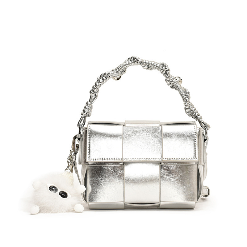 Advanced Texture Western Style Mini Bag For Women's Summer 2025 New Fashion Designer Handbag Crossbody Bag Popular Handbag Woven Bag Casual Stora