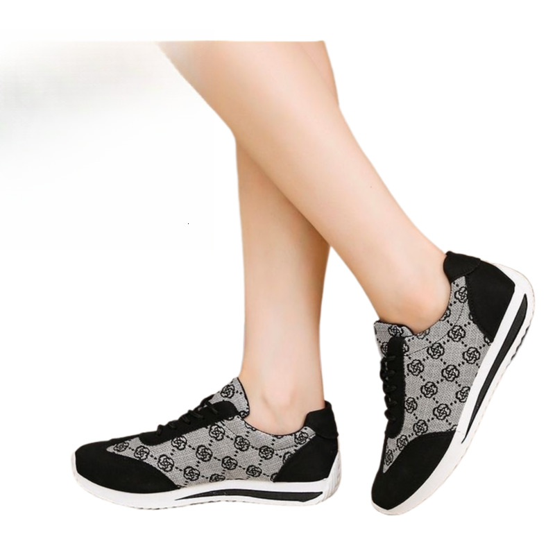 Spring And Autumn Fashion Lightweight Fashion Women's Forrest 2025 New Designer Soft Bottom Simple Leisure Multi Functional Sports Women's S