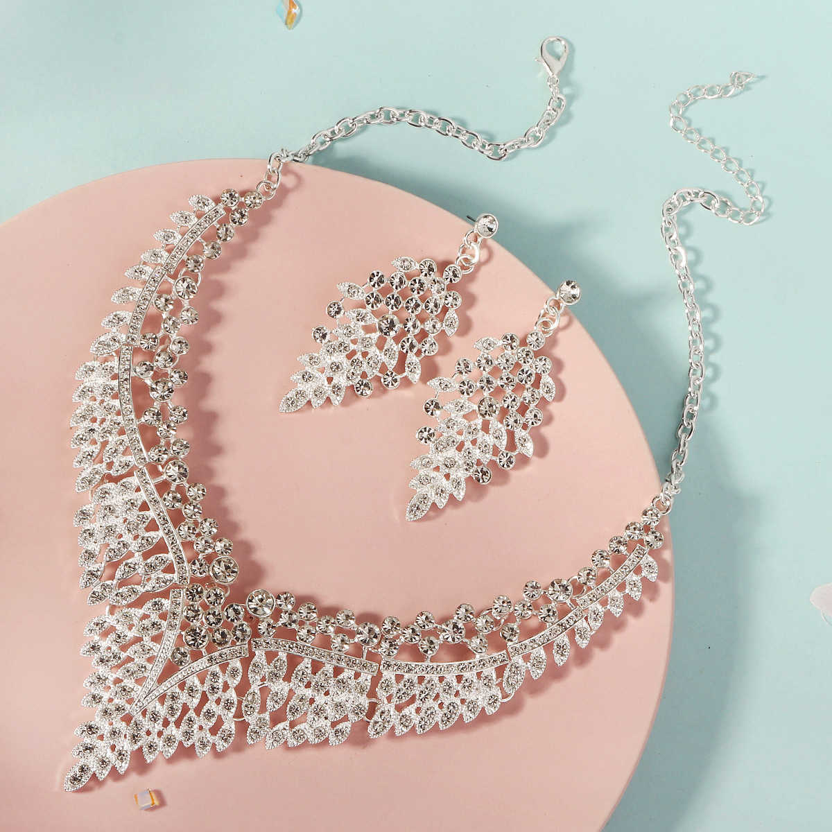 Bridal Accessories New Necklace Earring Set Banquet Party Dress Accessories Luxury Diamond Jewelry Set W250312