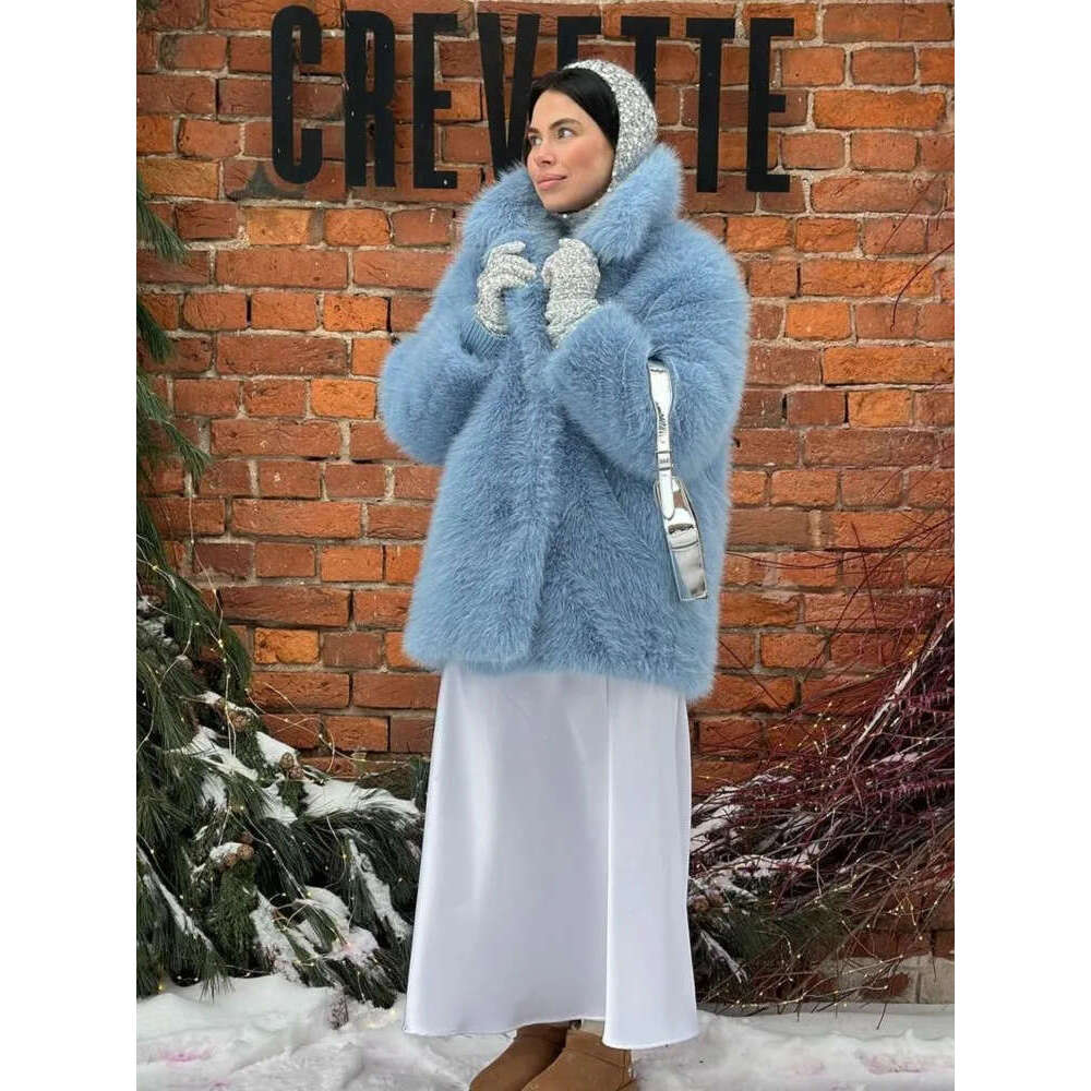 2024 Autumn/Winter Women's Coat With Elegant Loose Fur, Imitating Fox Fur And Plush, Suitable For Socialites