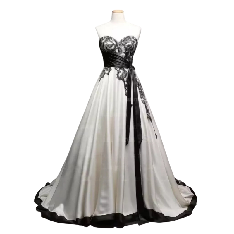 Gothic Black And White Wedding Dresses Sweetheart Neckline Sleeveless Satin Long Retro Bridal Gown Lace Appliques Back Lace-Up A-Line Vintage Vestido 