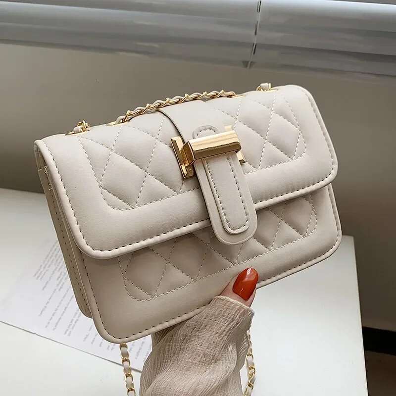Women s Fashionable Shoulder Bag High end PU Leather Solid Color Designer Chain Bag Women s Crossbody Casual Handbag Trendy Saddle Bag Wallet Makeup H