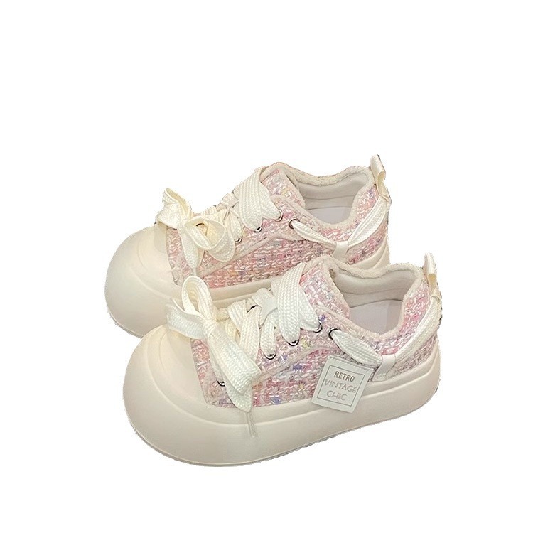 Small White Women S High End Skateboard Shoes With Niche Style Outdoor Design Multifunctional Thick Sole Big Head Bread 2025 Spring New Fashionable Sk