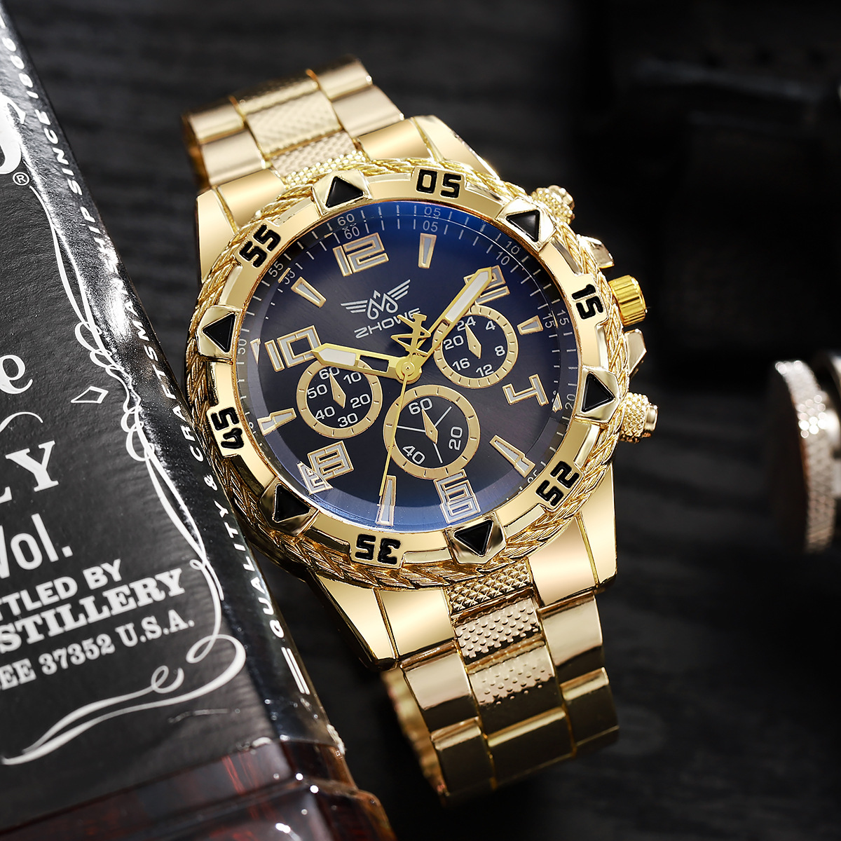 Mens Casual Steel Strip Watch with Fake Three Eye Design Stylish Alloy Fashion Watch for Everyday Wear