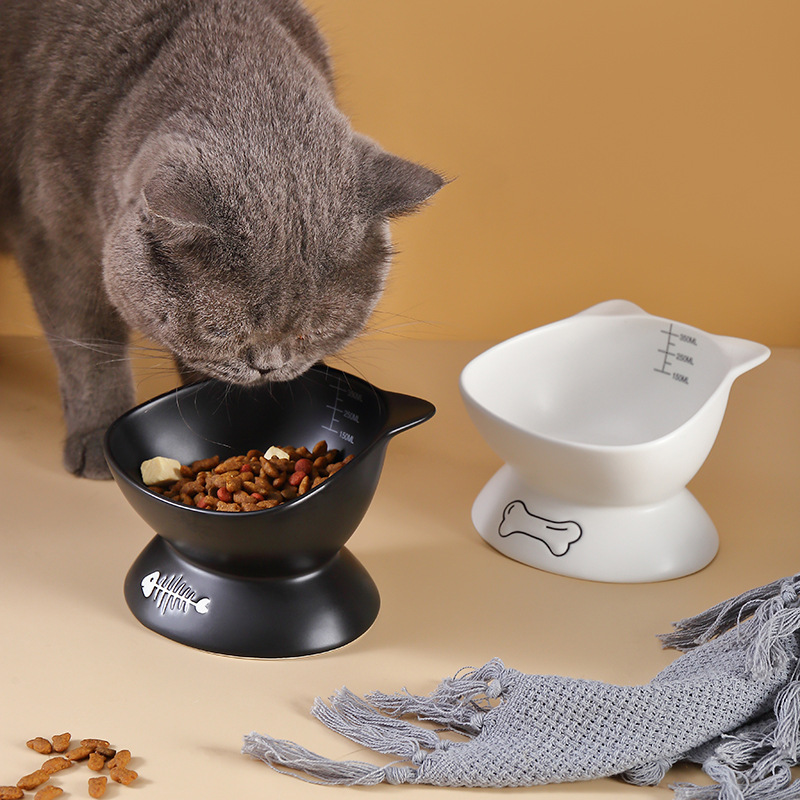 New Arrival Large Caliber Dog or Cat Bowl Drinking Water Food StuffHigh Feet Tableware Pet Product Ceramic Black White Ear Styling 1Pc