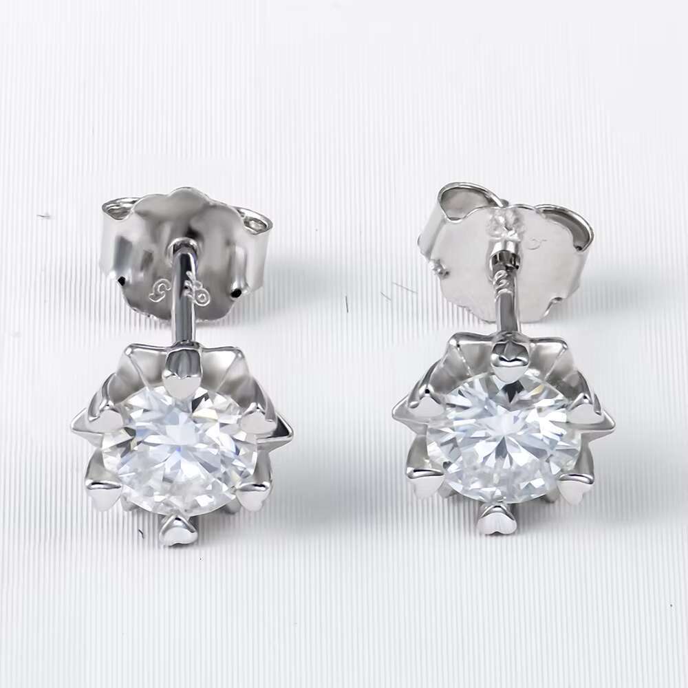 Silica made of pure sier and white VVS stud silica earrings jewelry