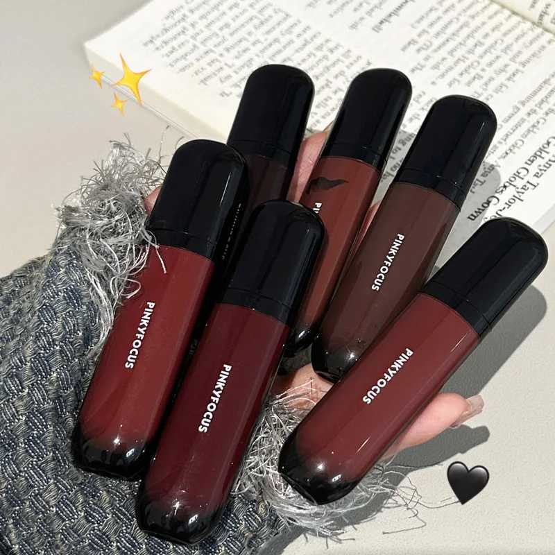 Red Brown Mirror Lip Glaze Water Light Moisturizing Non-stick Cup Highly Pigmented Red Liquid Lipstick Lip Tint Makeup CosmeticsXJ250312