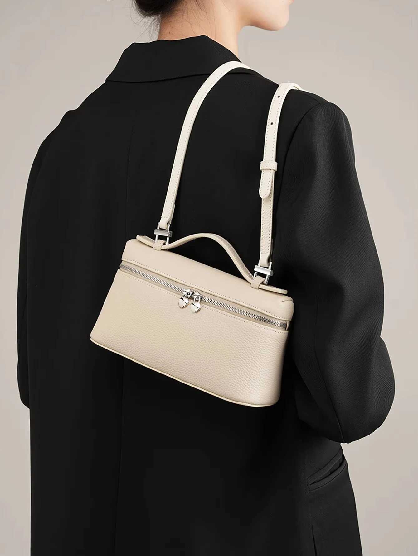 New Womens Handbags Large Capacity Shoulder Bags Fashion Small Crossbody Bags Hard Pu Leather Messenger Bags Handbags for WomenC250312
