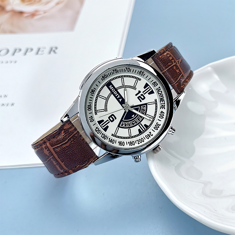 Stylish Mens Quartz Watch with Blue Light Glass Belt for Fashionable Men Trendy and Decorative Timepiece for Everyday Wear