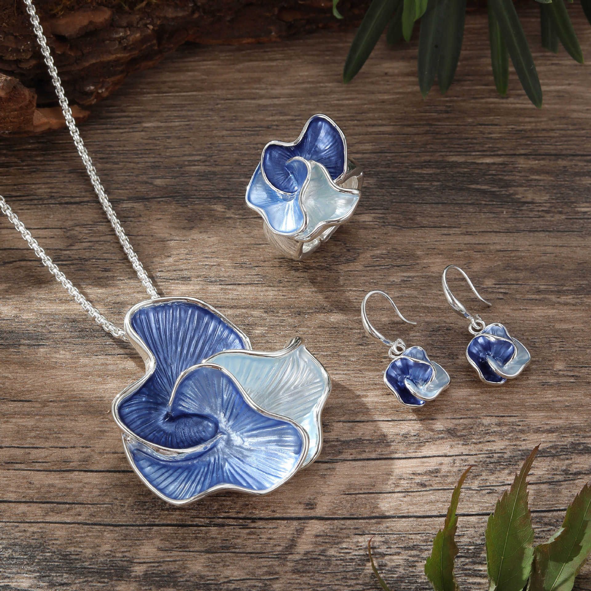 New Colored Oil Geometric Petal Earnail Ring Pendant Set for Womens Luxury Jewelry Set W250312