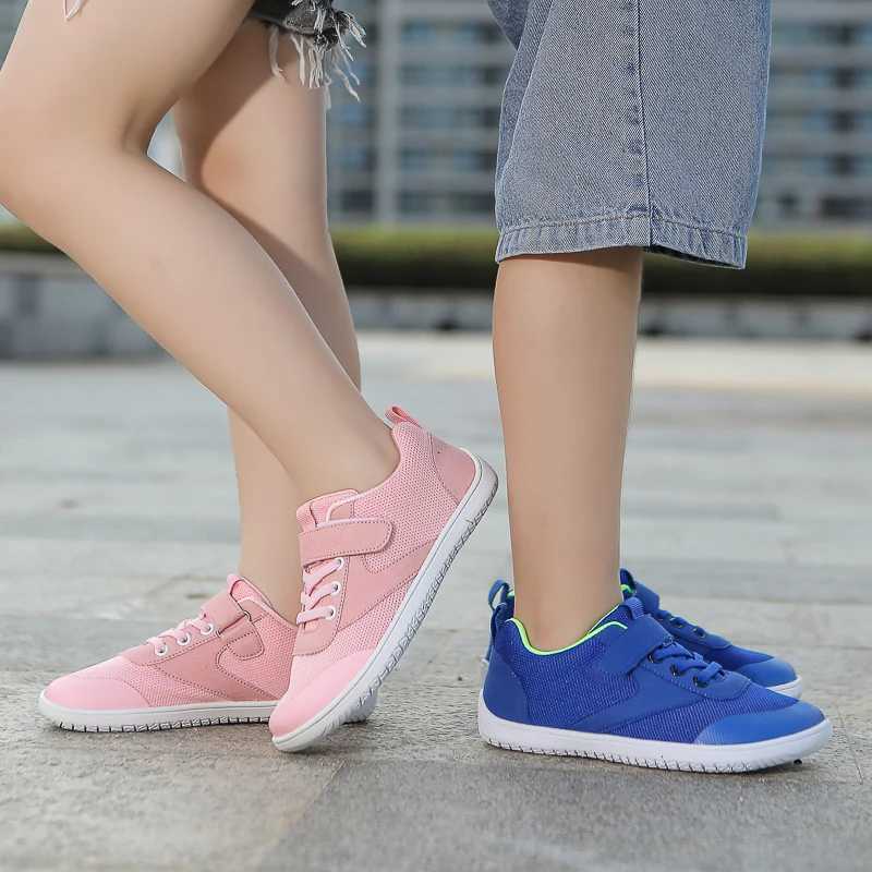 New Children Walking Shoes Lighten Breathable Wide Palm Sneakers Multi Functional Non Slip Barefoot Casual Sneakers Z250312