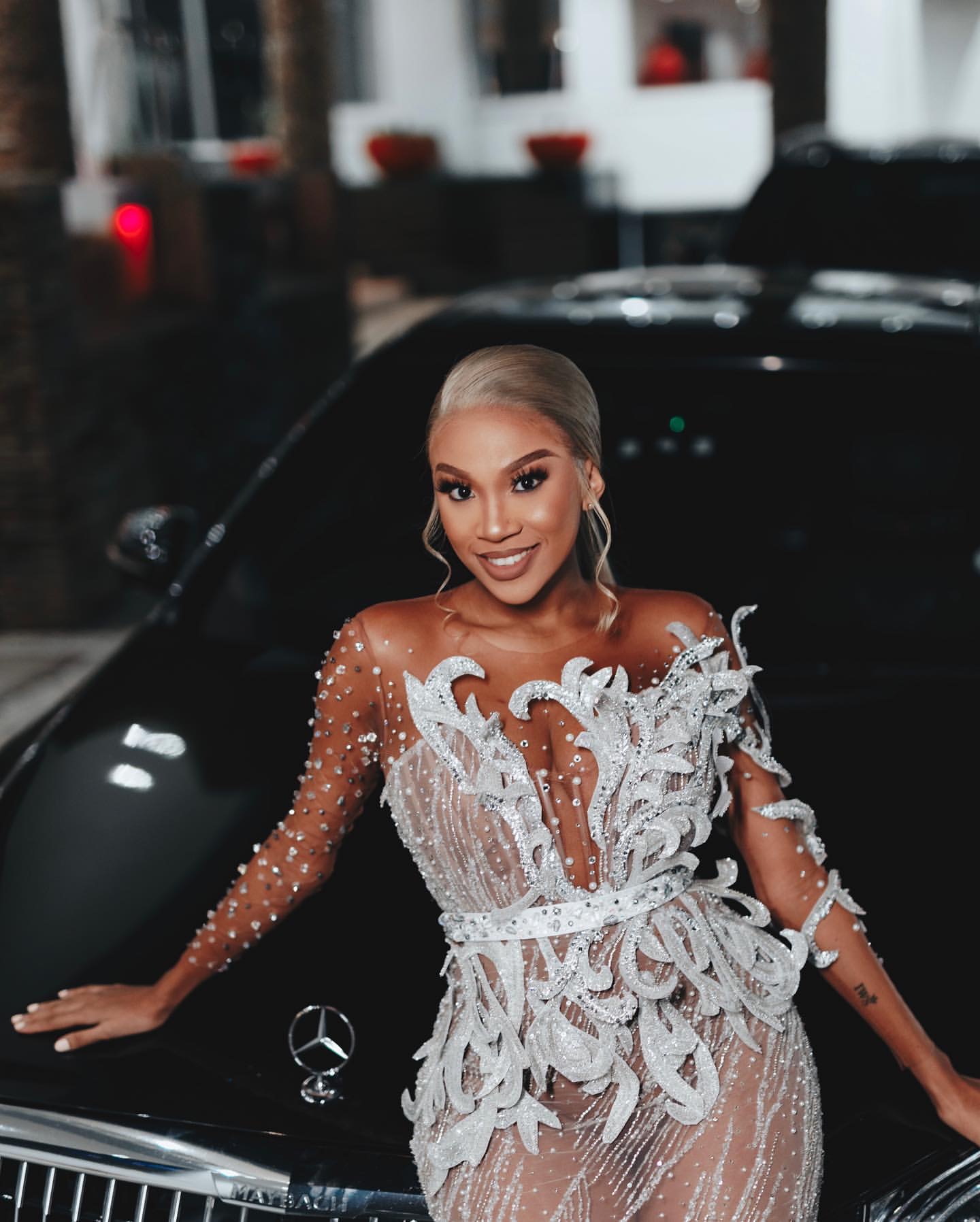 2025 Plus Size Ivory Prom Dresses Mermaid Full Sleeves Beaded Crystals Floral Lace See Through Evening Formal Birthday Party Special Occasion Dress Go