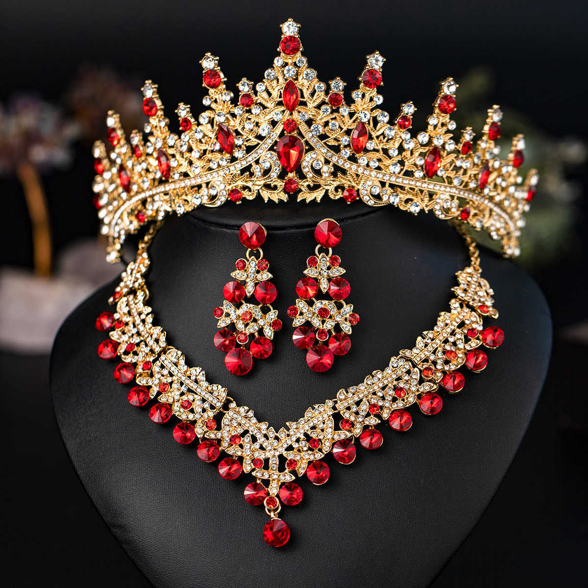 Bridal jewelry three piece set high-end dance party wedding jewelry alloy diamond crown necklace earring set W250312