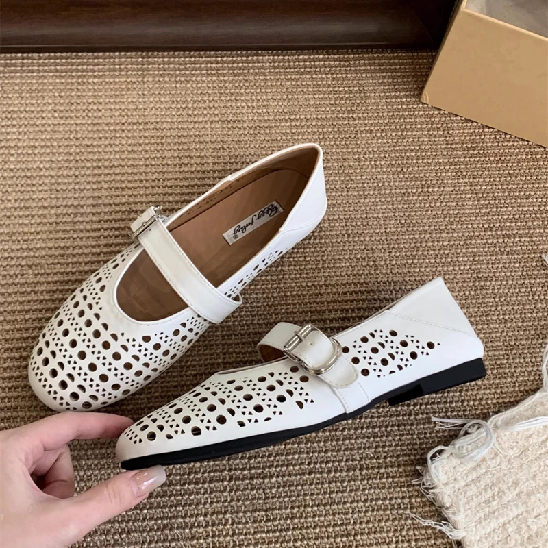 SUOJIALUN Spring Women Flat Shoes Fashion Hollow Round Toe Ladies Elegant Loafer Shoes Soft Flat Heel Outdoor Boat Shoes 250312