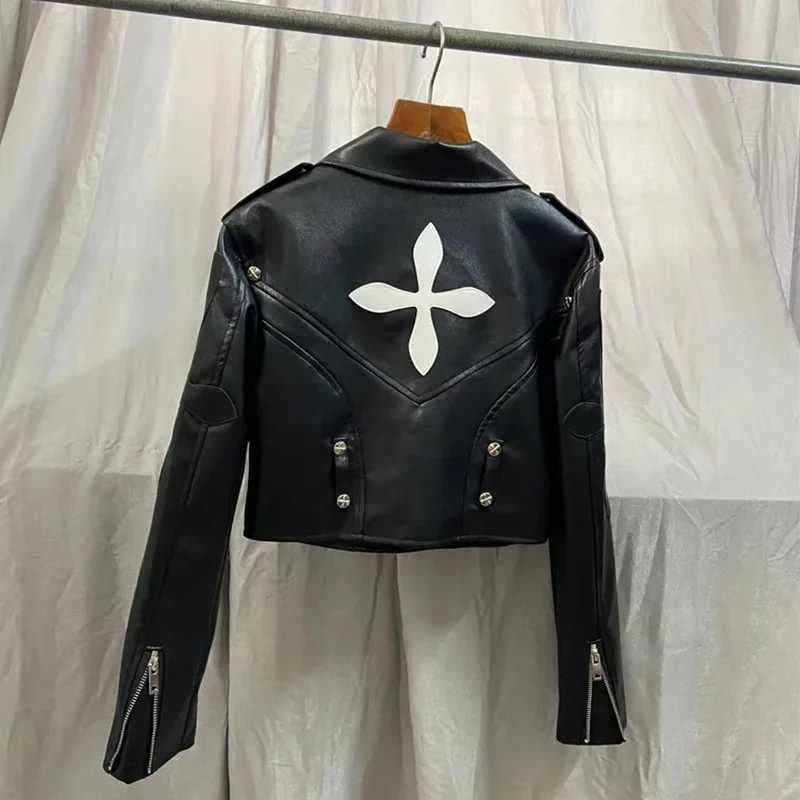2023 Autumn New PU Leather Punk Jacket Womens Fashionable Cropped Motorcycle Cross Stitch Street Jacket TopT250311