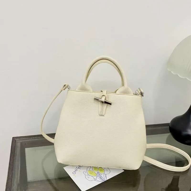 Soft Leather Bucket 2025 New Fashion Designer Handbag Outdoor Leisure Large Capacity Storage Bag Single Shoulder Crossbody Bag High Quality Wallet Mak