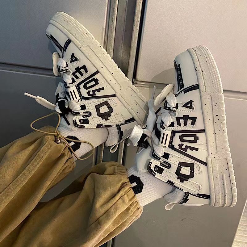 2025 New Commercial Street Graffiti Sports Thick Soled Shoes For Men And Women Design Harajuku Casual White Board Shoes