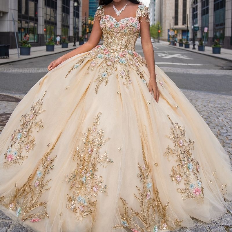 Champagne Shiny Princess Ball Gown Quinceanera Dresses Off The Shoulder Sequined Applique Flower Beads Bow Tull Sweet 16 Dress Vestido 15 De