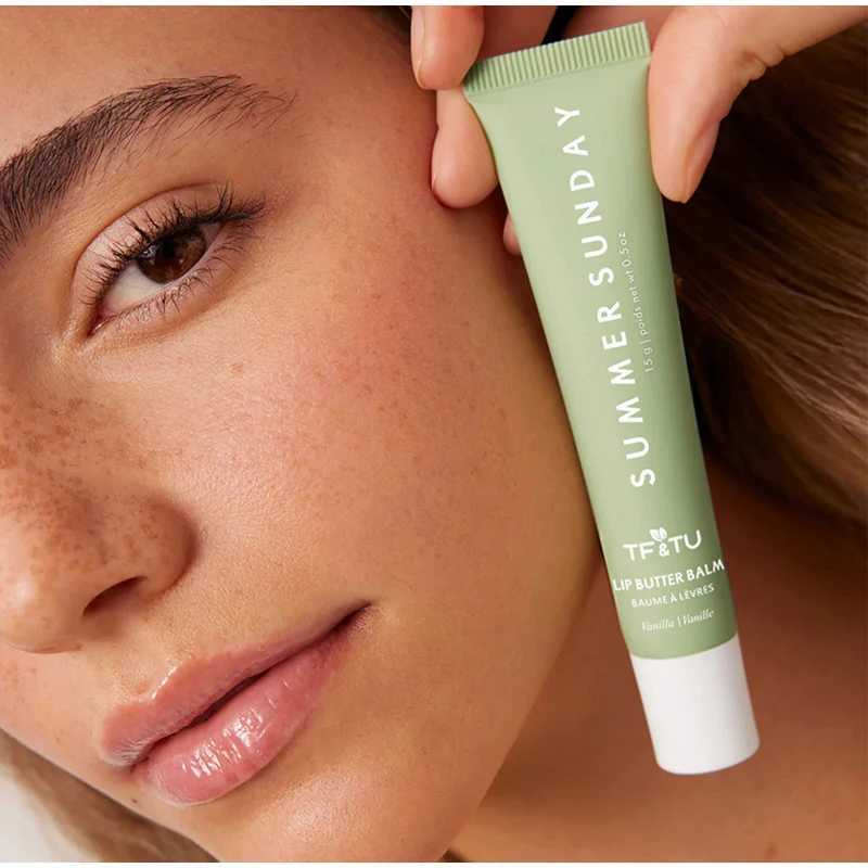 Summer lip moisturizing waterproof 6-color lipstick smooth lip line lasting nourishment womens daily lip care makeupXJ250312