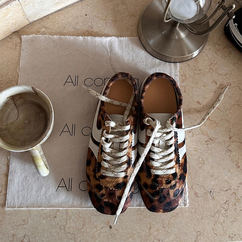 Womens sports shoes 2025 genuine leather womens shoes fashion retro leopard print German training shoes ins sports casual shoe 250305
