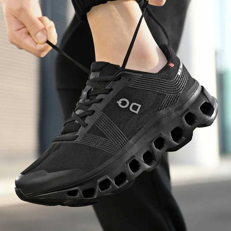 New Arrival Spring Ultralight Mens Running Shoes Breathable Platform Casual Sneakers Man Outdoor Athletic Gym Tennis Shoes Z250315