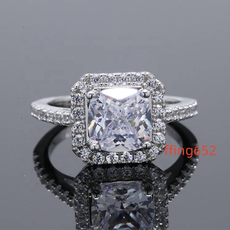 Fashion Engagement Wedding Silver 925 2.5 Carats Cushion Cut Moissanite Ring