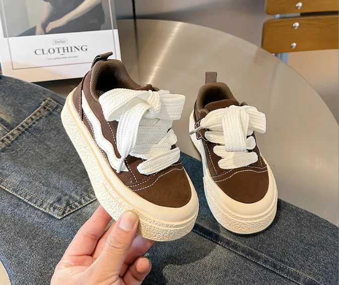 Childrens sports shoes fashionable round toes comfortable and fashionable anti slip sports shoes childrens soft soled casual edition shoes Z250312