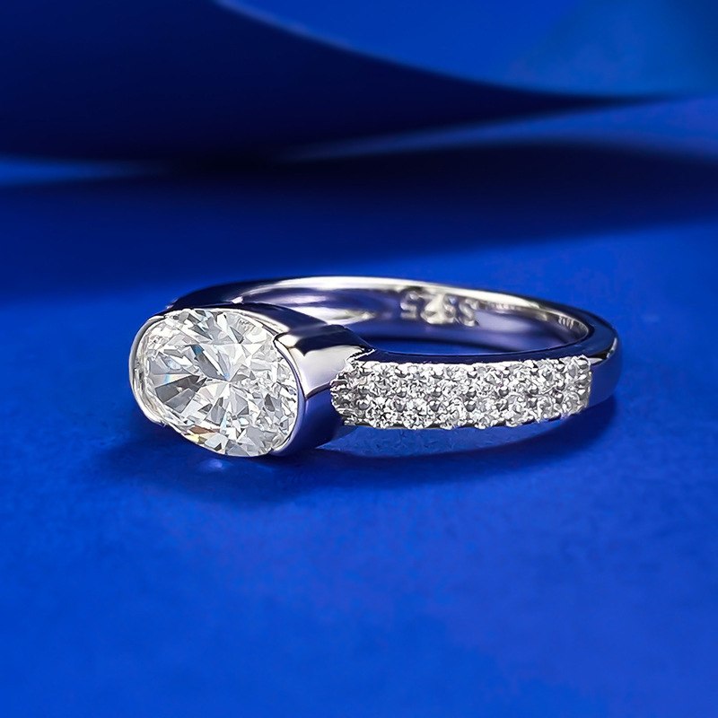 2025 Ins Top Sell Wedding Rings Luxury Jewelry Handmade Soild 925 Sterling Silver Oval Cut White Moissanite Diamond Gemtstones Party Promise Women Ban