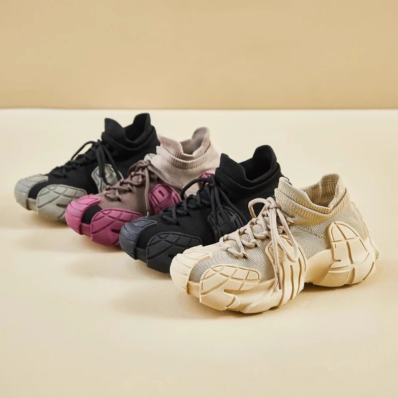 2025 New Colorful Women's Flight Weaving Shoes Designer Trendy Fashion Breathable Sports Fitness Running Leisure Korean Edition Street Photograph