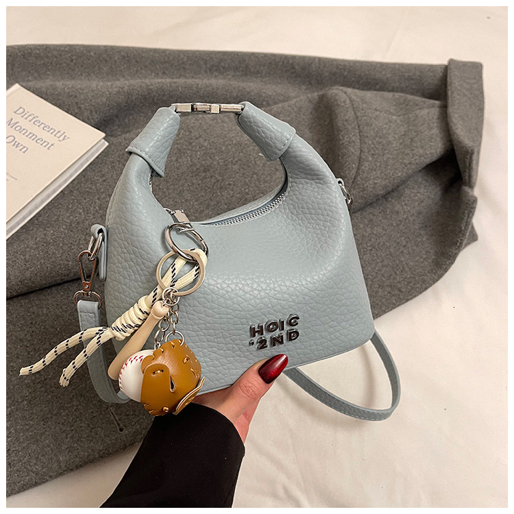Ladies Summer Saddle Bag 2025 New Handheld Bull Horn Lazy Style Fashion Designer Handbag Trendy Multi Functional Light Luxury Crossbody Bag Wallet Sto