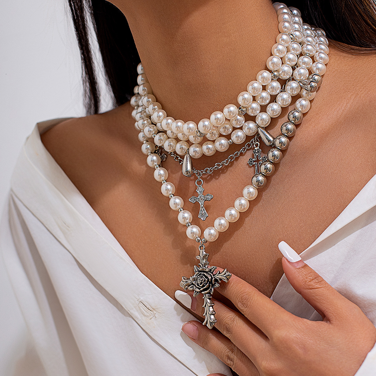 Vintage Baroque Collarbone Chain Irregular Cross Pearl Bead Necklace Jewelry for Women