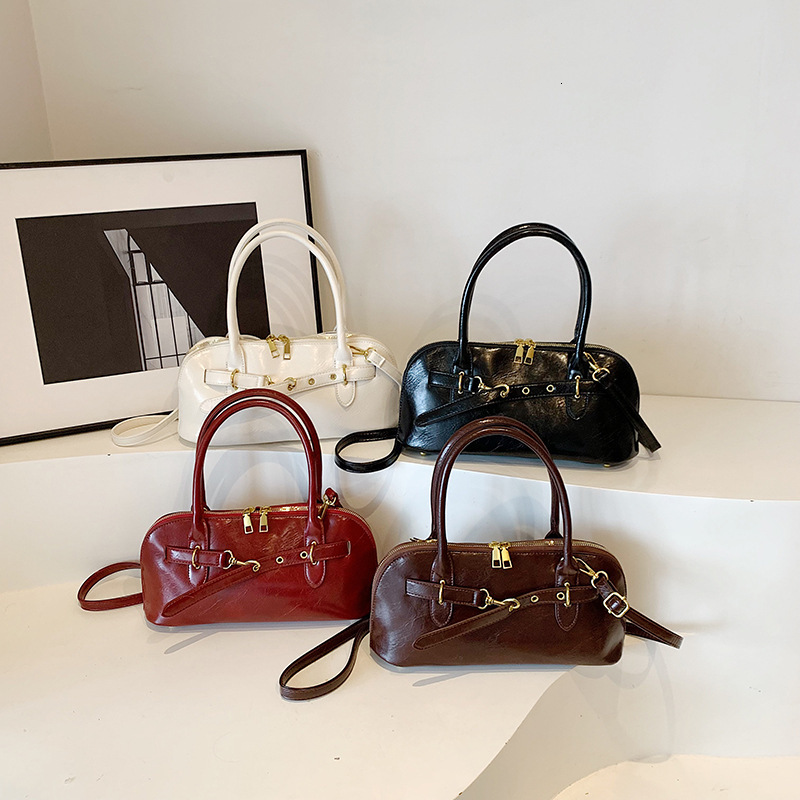 Women s 2025 New High end Shoulder Bag Simple Handheld Bag Fashionable Commuting Designer, Popular Large Capacity Crossbody Bag Wallet Storage Bag
