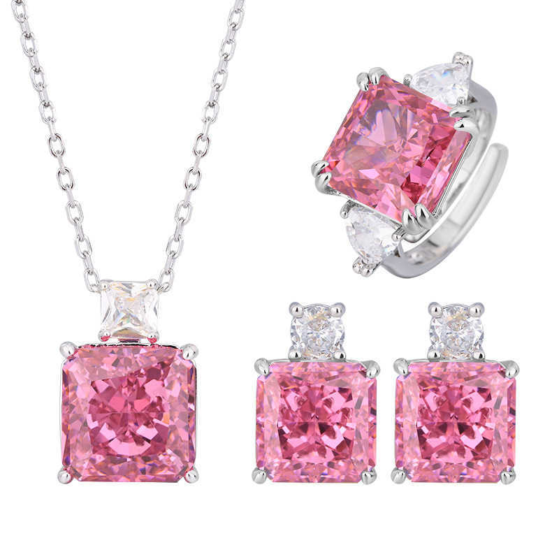 2024 New Zhuangsheng High Carbon Diamond Ice Flower Cut Copper Set with Princess Pink Diamond Set 12 * 12-10 * 10 W250312