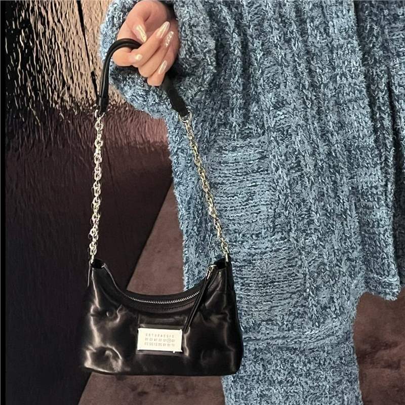 2025 Women S Mini Bag New Niche Designer Fashion Handbag Casual Armpit Bag Trendy Chain Crossbody Bag Storage Bag Wallet Phone Bag