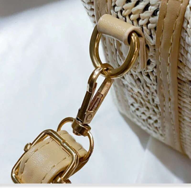 2025 New Bohemian Knitted Mini Handbag Summer Fashion Designer Women s Handbag Leisure Travel Storage Bag Wallet Phone Bag Crossbody Bag