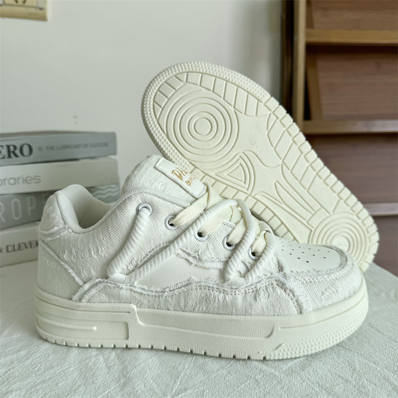 2025 New Fashionable Thick Bottom Bread Designer Fashionable Internet Red Trend Casual Women's All Around Sports Shoes Men's Edition