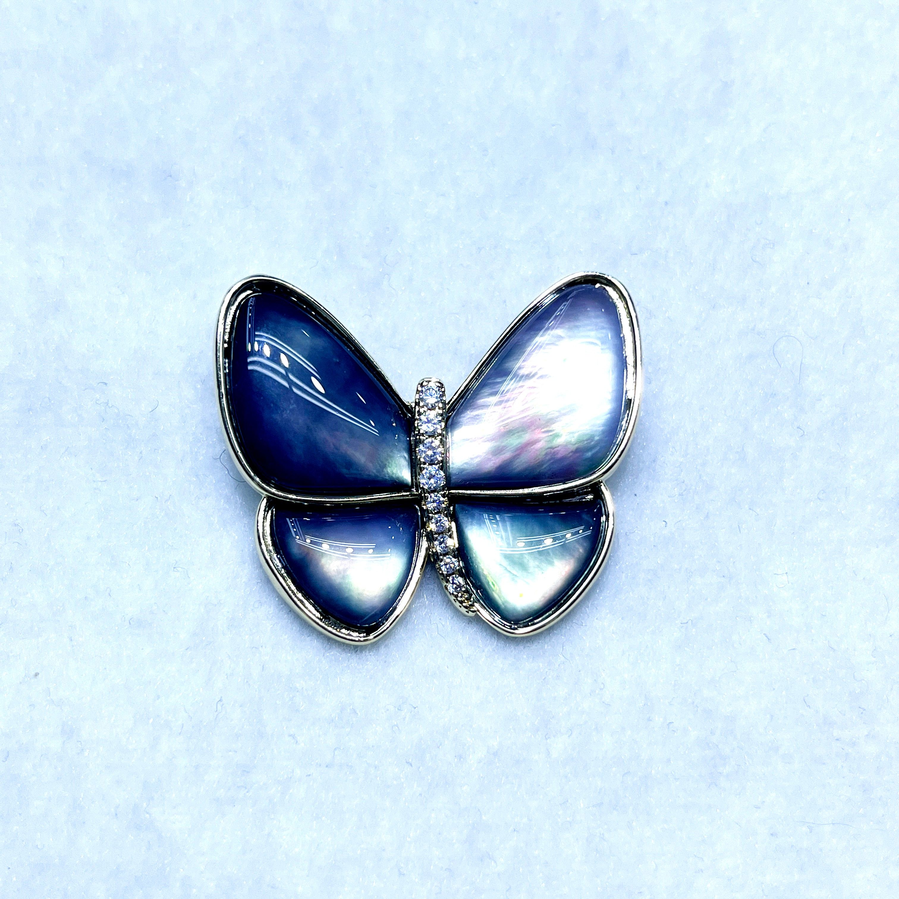 Sophisticated Exotic Flower Design with Pearl and Diamond Detailing - Unique Clip-On Brooch