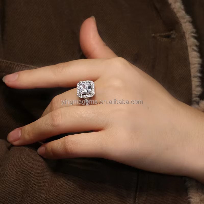 Fashion Engagement Wedding Silver 925 2.5 Carats Cushion Cut Moissanite Ring