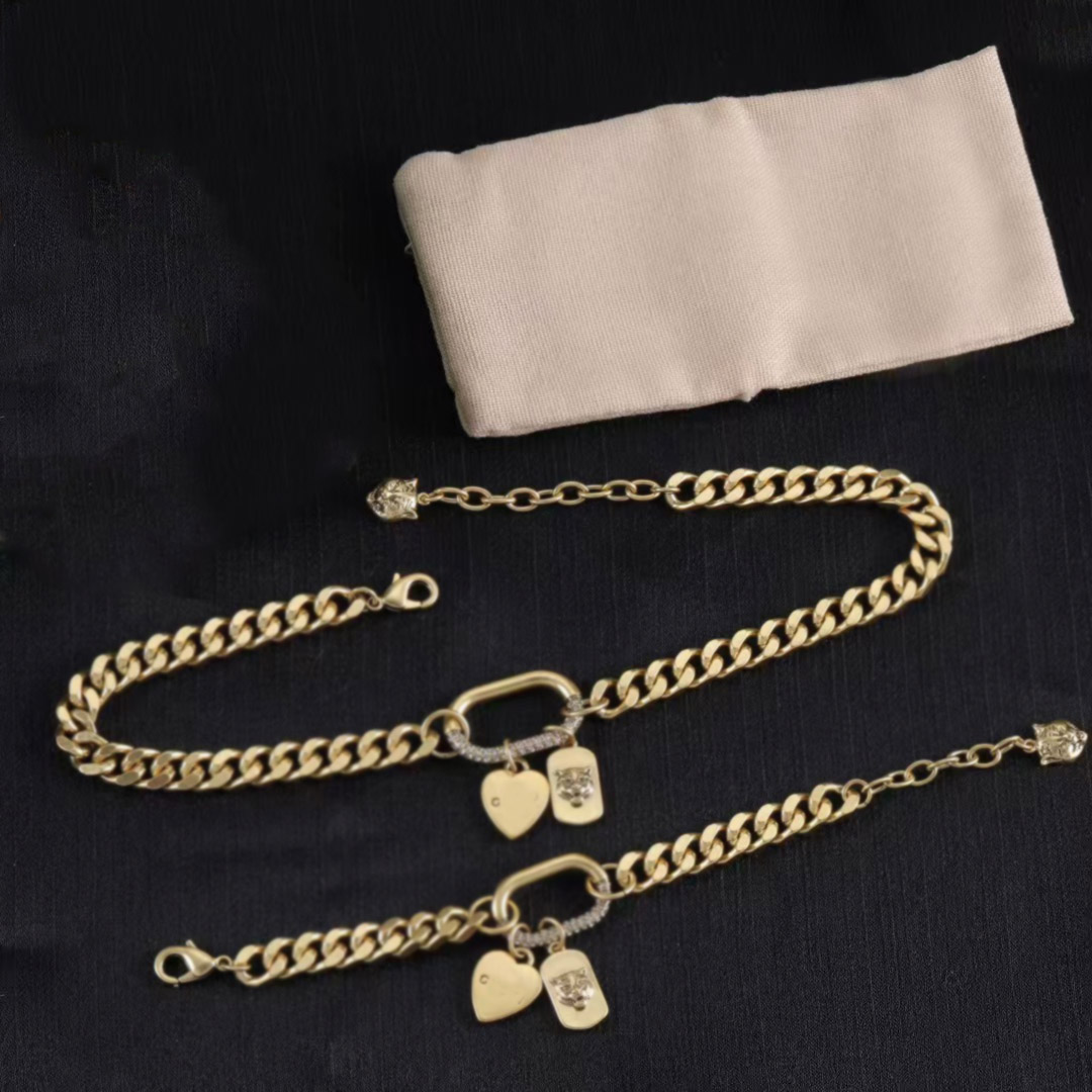 necklace designer jewelry heart necklace High end light luxury fashion Retro designer necklace jewelry woman designer chains jewellery luxury necklace