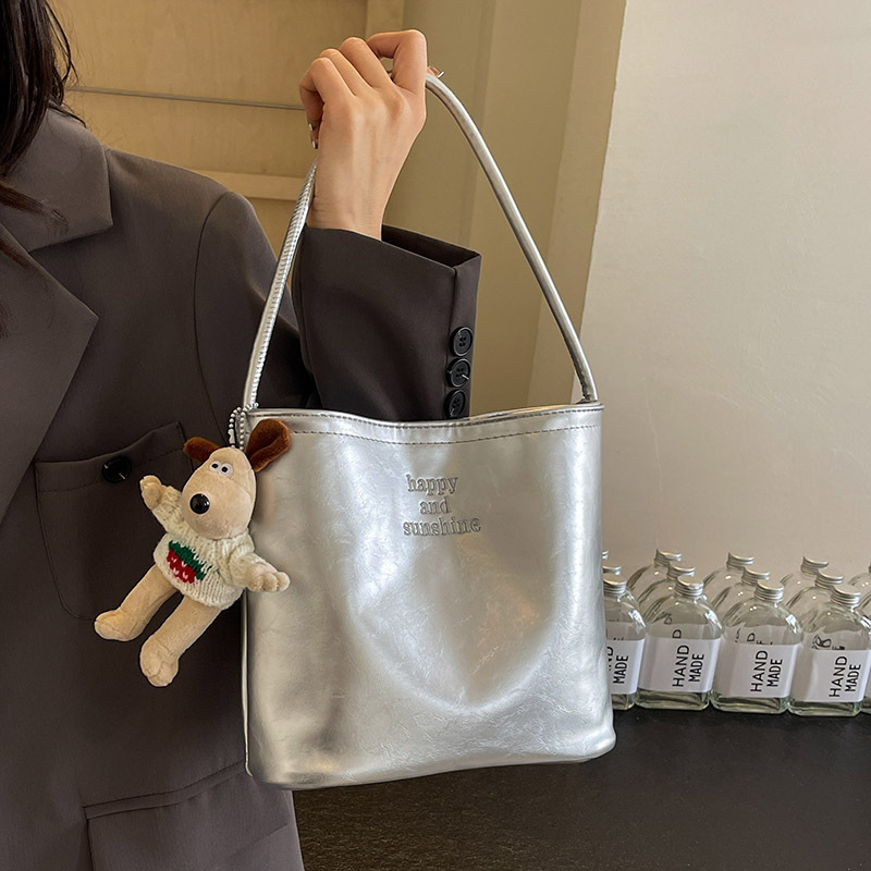 Korean Version Of Fashionable High quality Commuting Women s Armpit Bag 2025 New Multifunctional Fashion Designer Handbag Bucket Bag PU Leather Mini H
