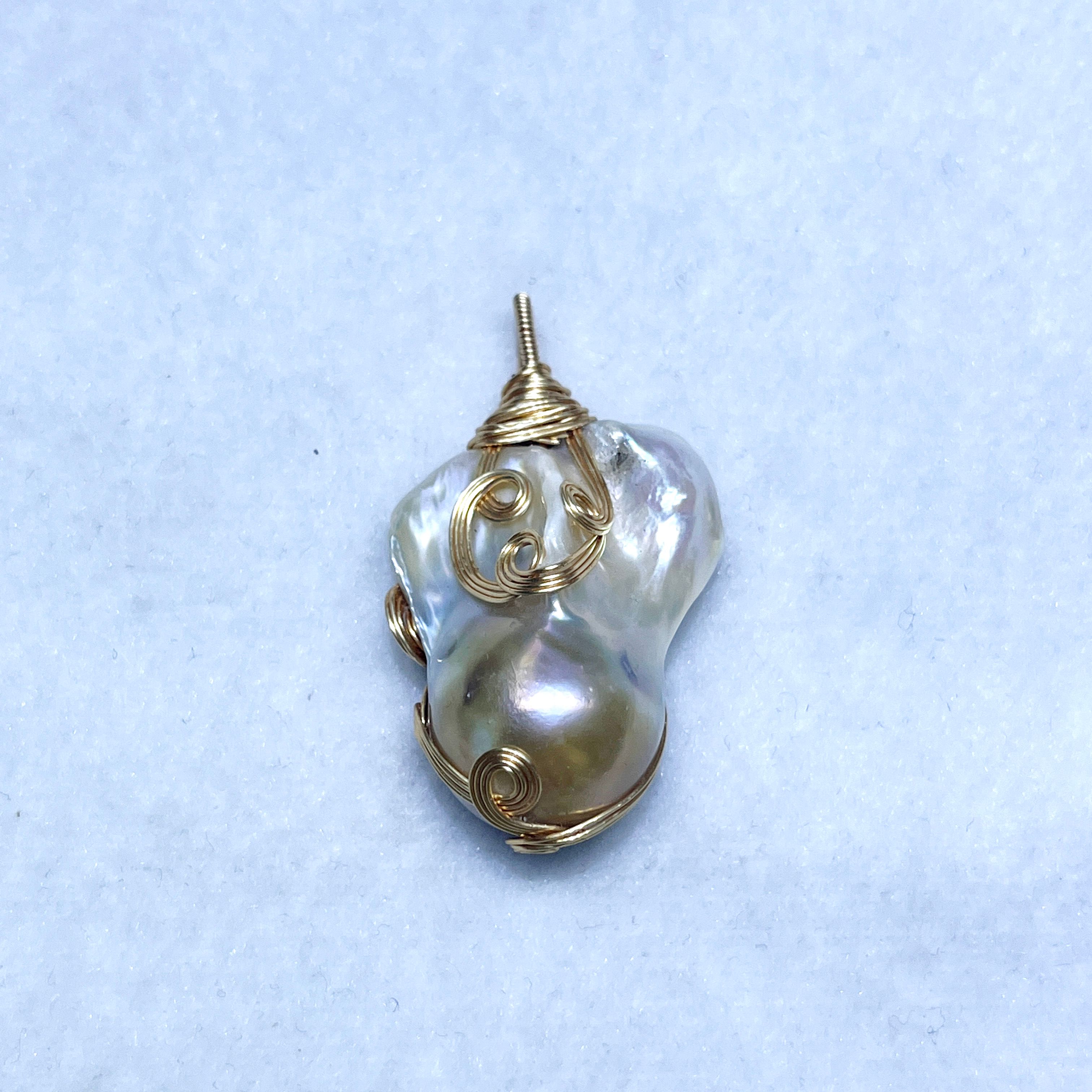 Elegant Baroque-Style Pearl Necklace & Charm Pendant Set - Timeless Elegance Jewelry