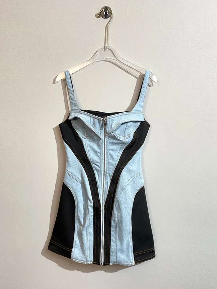 Summer New Sexy Slim Fit Sleeveless Waist Wrapped Short Skirt Design Sense Spliced Denim Strap Dress