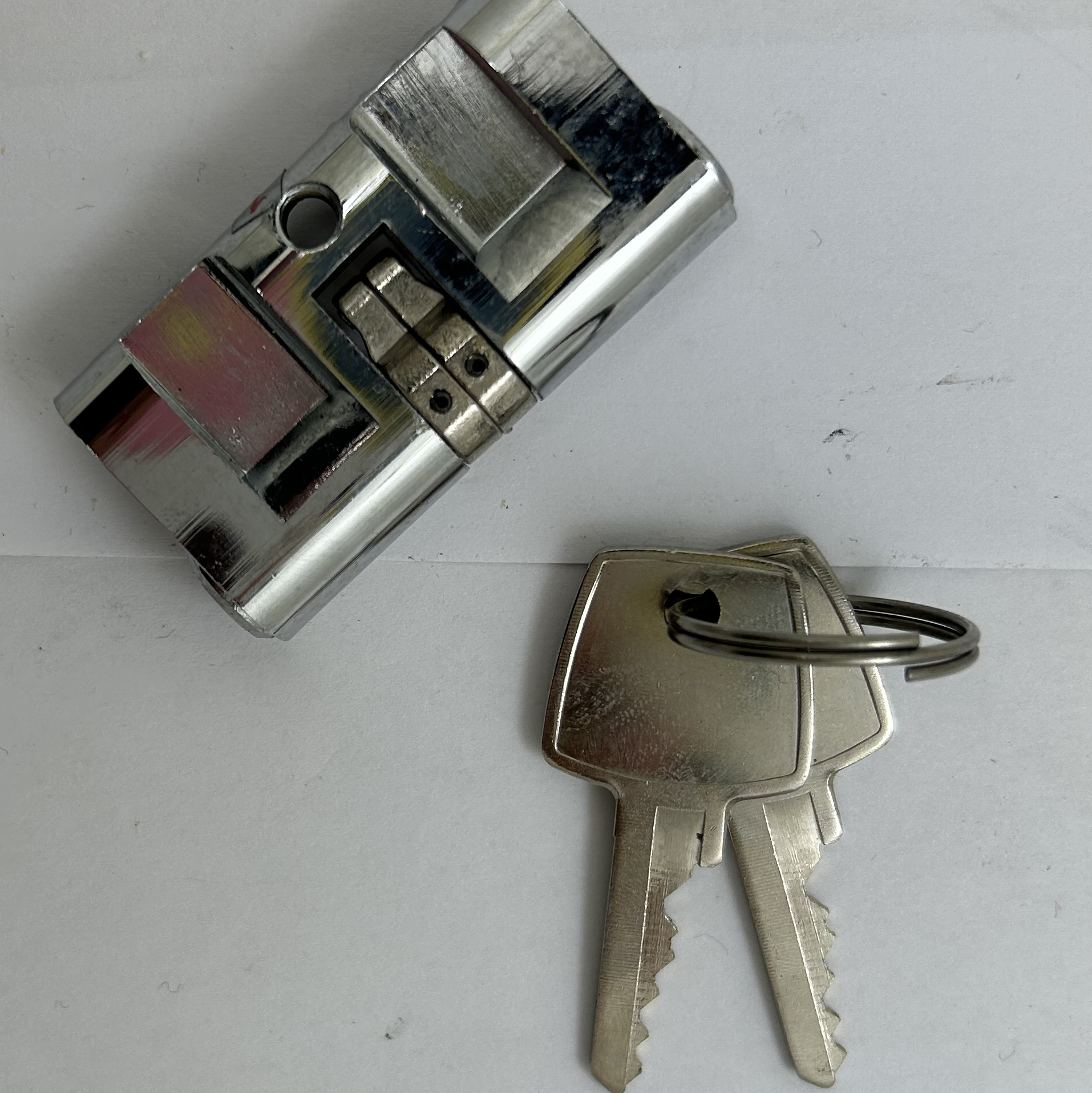 High-Quality Door Lock Cores and Bodies for Safety and Reliability