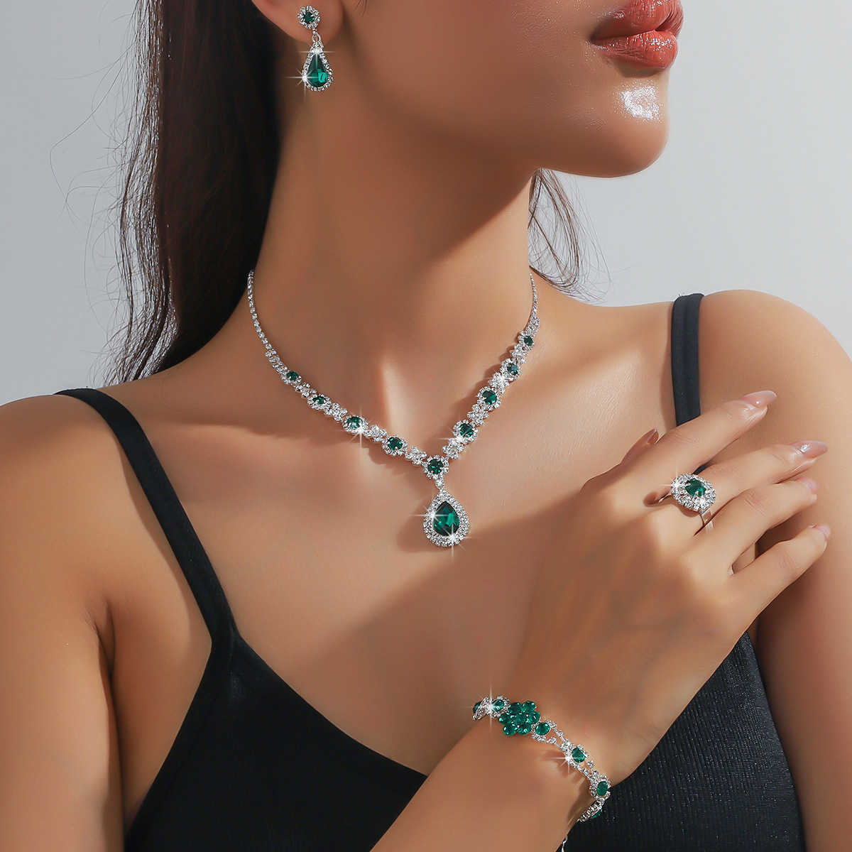 Fashionable green blue and red multicolored rhinestone crystal necklace earrings bracelets rings four piece set W250312