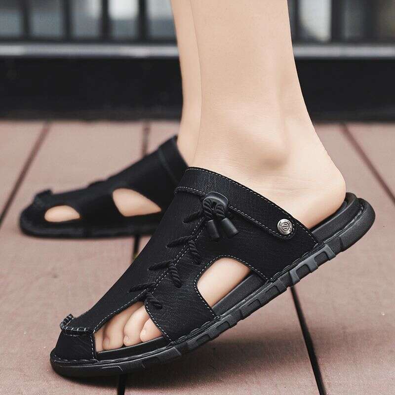 Baotou sandals men in summer plus size driving, trendy leather for exterior wear, 2025 new soft bottom anti slip cool slippers, dual-use
