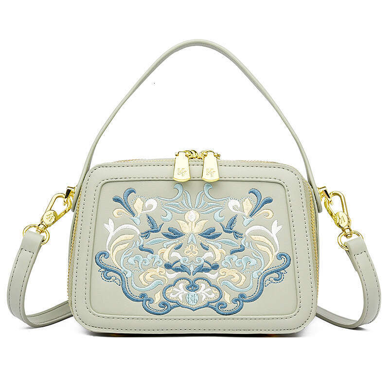 Women's Bags handbag High end design Chinese style embroidery handbag, fashionable and atmospheric crossbody bag, daily commuting shoulder bag