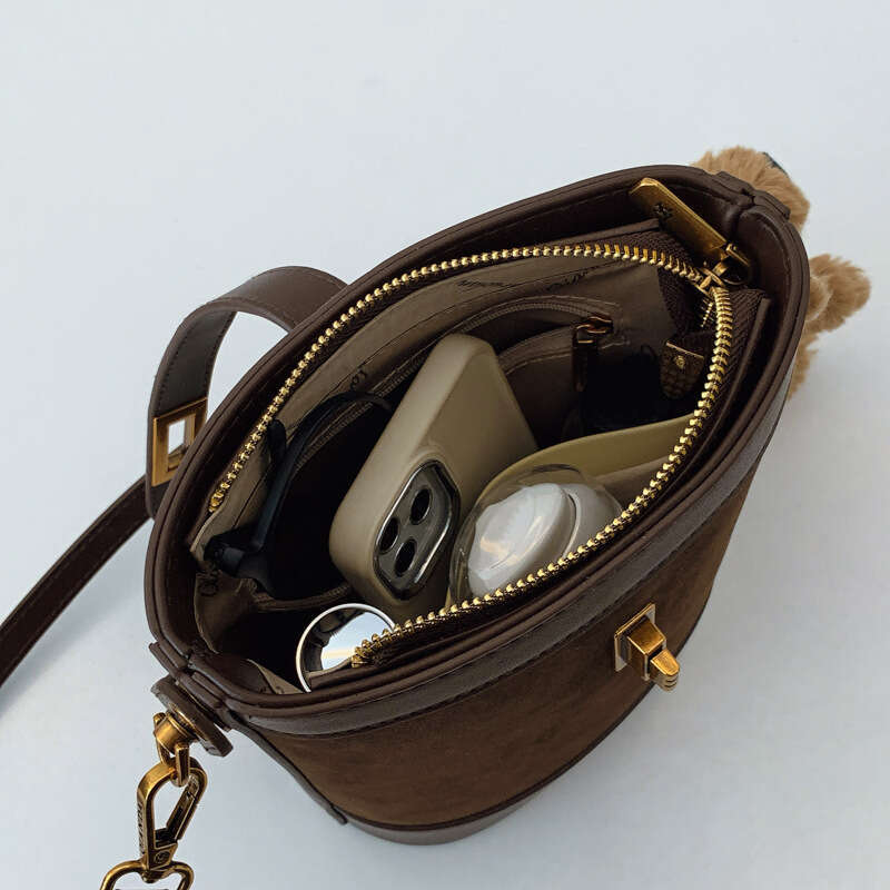 Women's Bags handbag Autumn and winter high-end handbag, casual light luxury bucket fashionable temperament bag, women's commuting shoulder 
