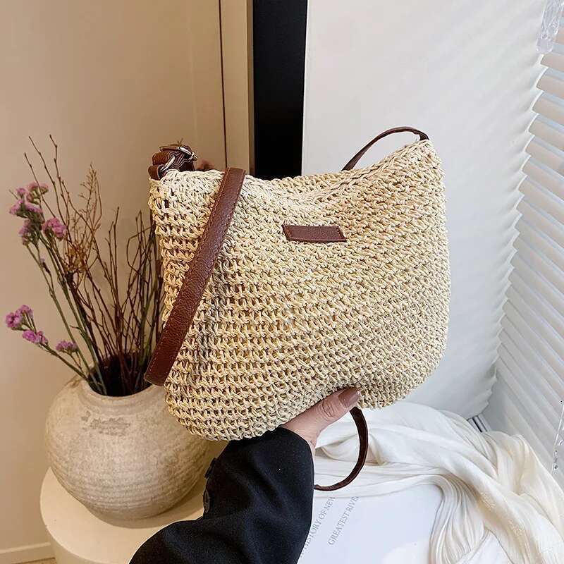 Bohemian Straw Beach Bags For Women High Capacity Handmade Shoulder Casual Woven Totes Bag Shopping Clutch Handbag Purse